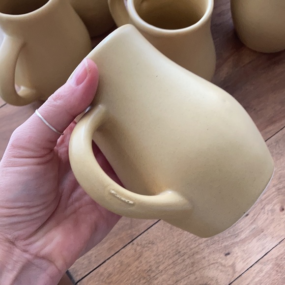 Vintage Spanish earthenware pitcher and cup set - Picture 3 of 7